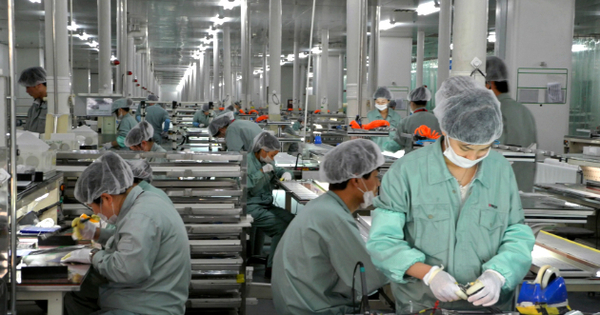 China growth falters as exports mask weak demand