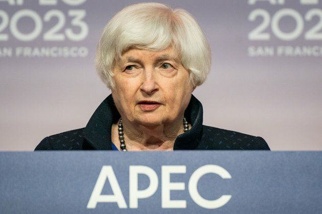 Ukraine utterly dependent on US aid Treasury secretary