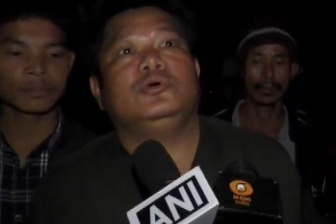 Assam: Locals report "loud noise and explosion" after IAF Su-30MKI crashes in Karbi Anglong district