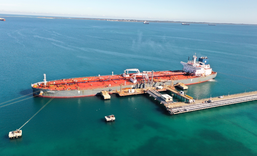 Seferis oil tanker ported BP's Kwinana refinery