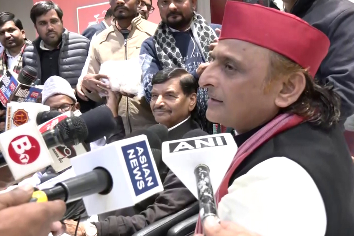 "Giving aid of Rs 2 Lakh": SP chief Akhilesh Yadav on death of BLOs in Uttar Pradesh