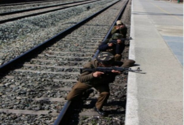 J-K Police conduct mock drill with Army at Wanpoh Railway Station