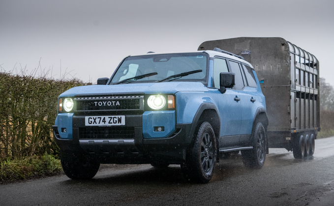 Matching many pick-up trucks on the market the Toyota Landcruiser has a 3,500kg towing capacity.