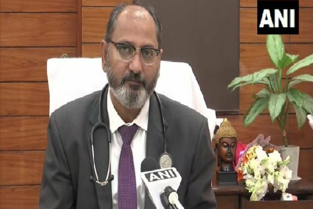 Six persons sent to LNJP Hospital from Delhi airport, four have travel history related to Omicron-hit countries