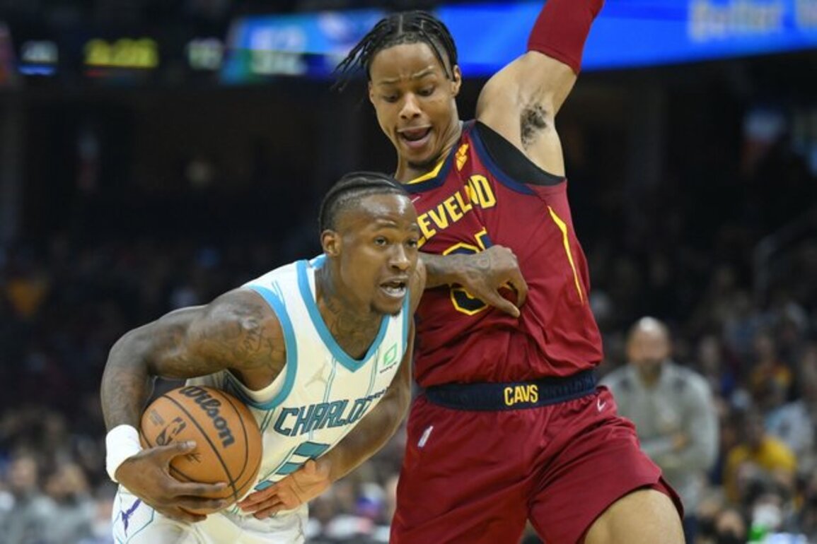 Terry Rozier scores 29 to power Hornets past Cavaliers