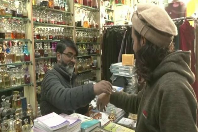 J-K: Non-alcoholic perfume "attar" sees greater demand during Ramzan in Srinagar
