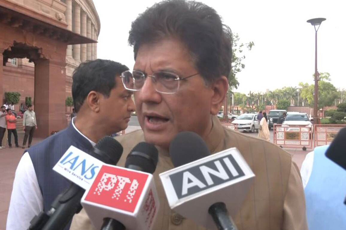 "Only brings baseless issues into the House, topics that can defame country": Piyush Goyal slams Rahul Gandhi