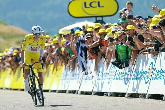 Tadej Pogaar wins final Tour de France time trial at aplomb