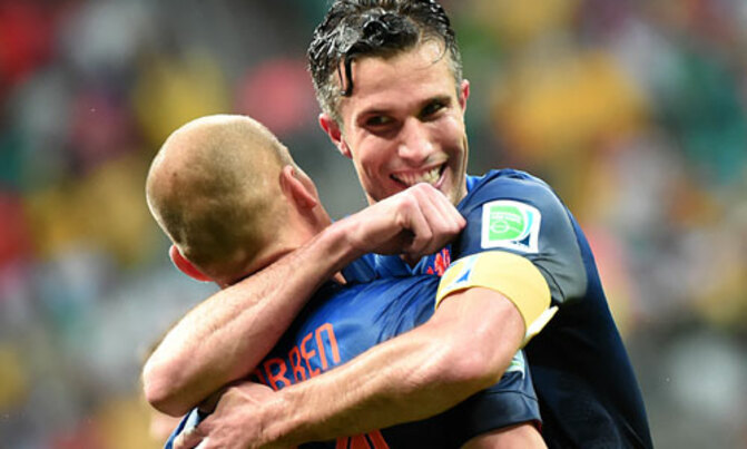 Van Persie demands Dutch focus after Spain romp Van Persie demands Dutch focus after Spain romp