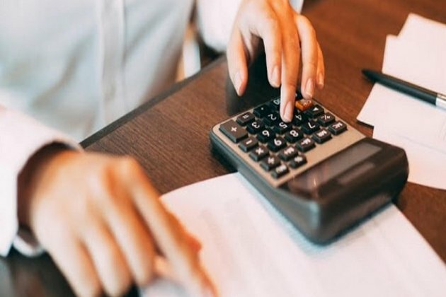 5 reasons why one should invest a portion of their salary