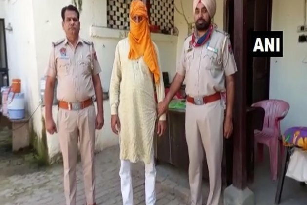 Punjab Police seizes 6.73 kg heroin from fields near international border, arrests drug smuggler with links to Pakistan