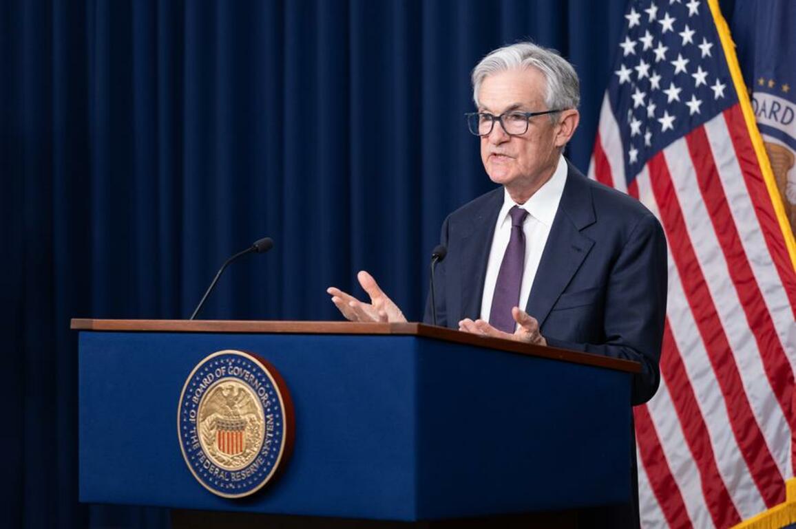 Economic Watch: U.S. Fed holds rates steady amid economic uncertainty