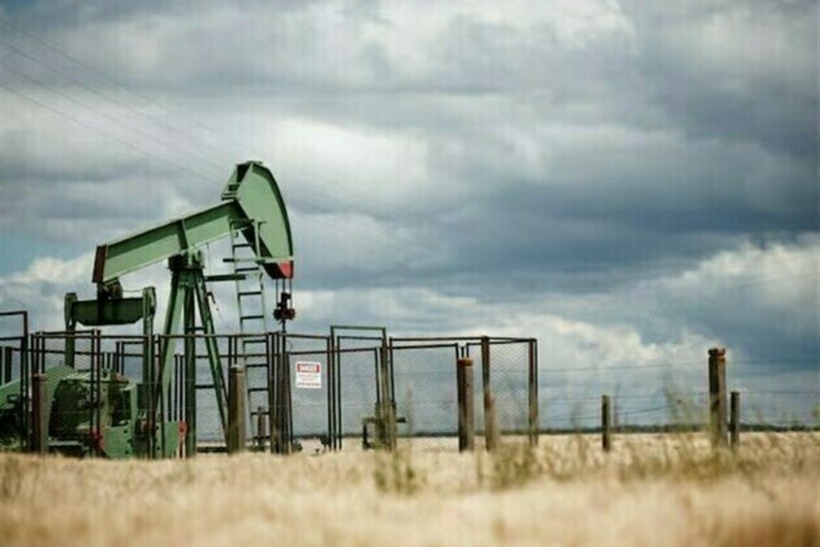 Oil Prices Rise as Trump Extends EU Trade Talks Deadline to July