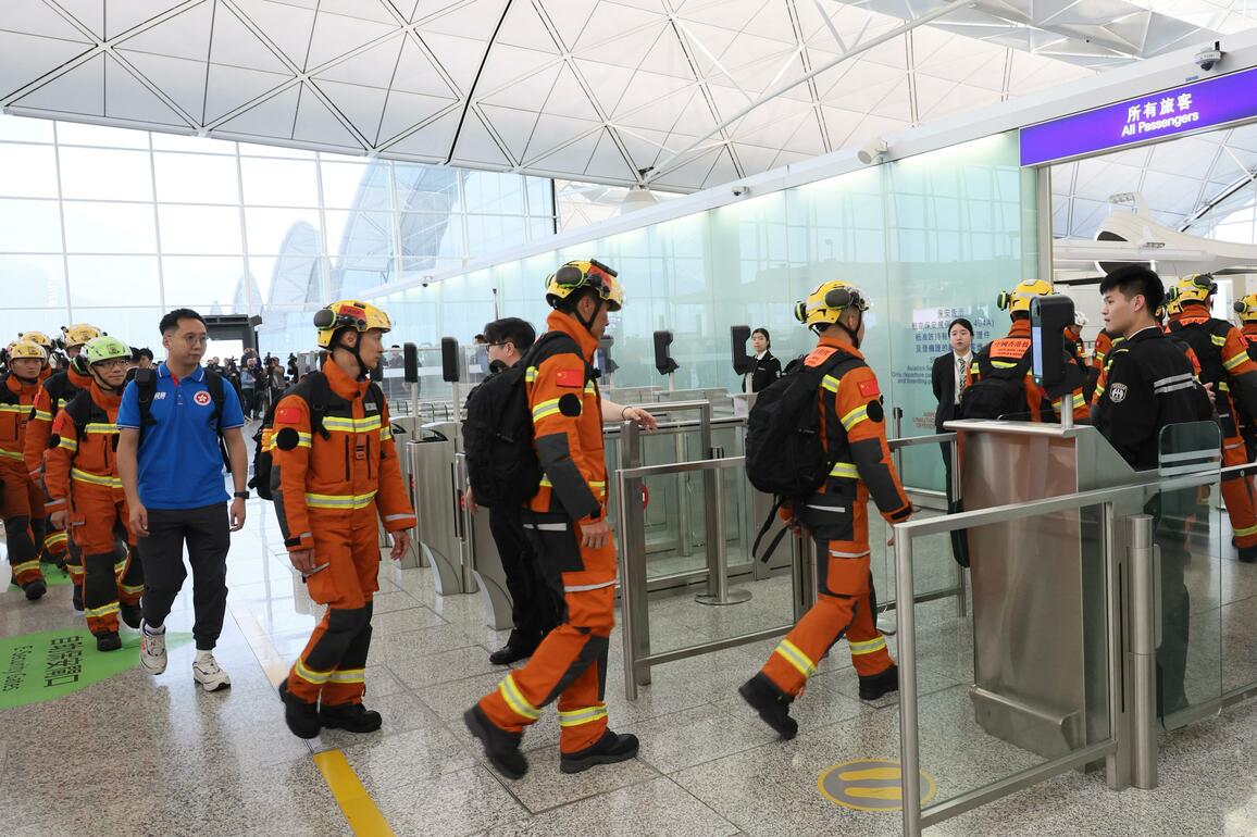 CHINA-HONG KONG-RESCUE TEAM-EARTHQUAKE-MYANMAR (CN)