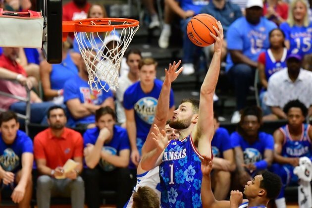 No. 4 Marquette set for test against No. 1 Kansas' star duo