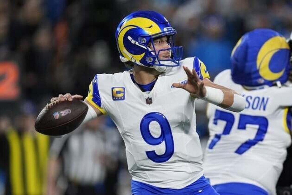 Matthew Stafford's last-minute TD lifts Rams over Panthers in wild-card game