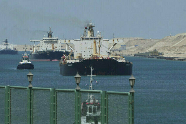 Trump demands free passage via Suez Canal