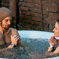 Ice baths are popular for exercise recovery and general wellness. But what does the science say?
