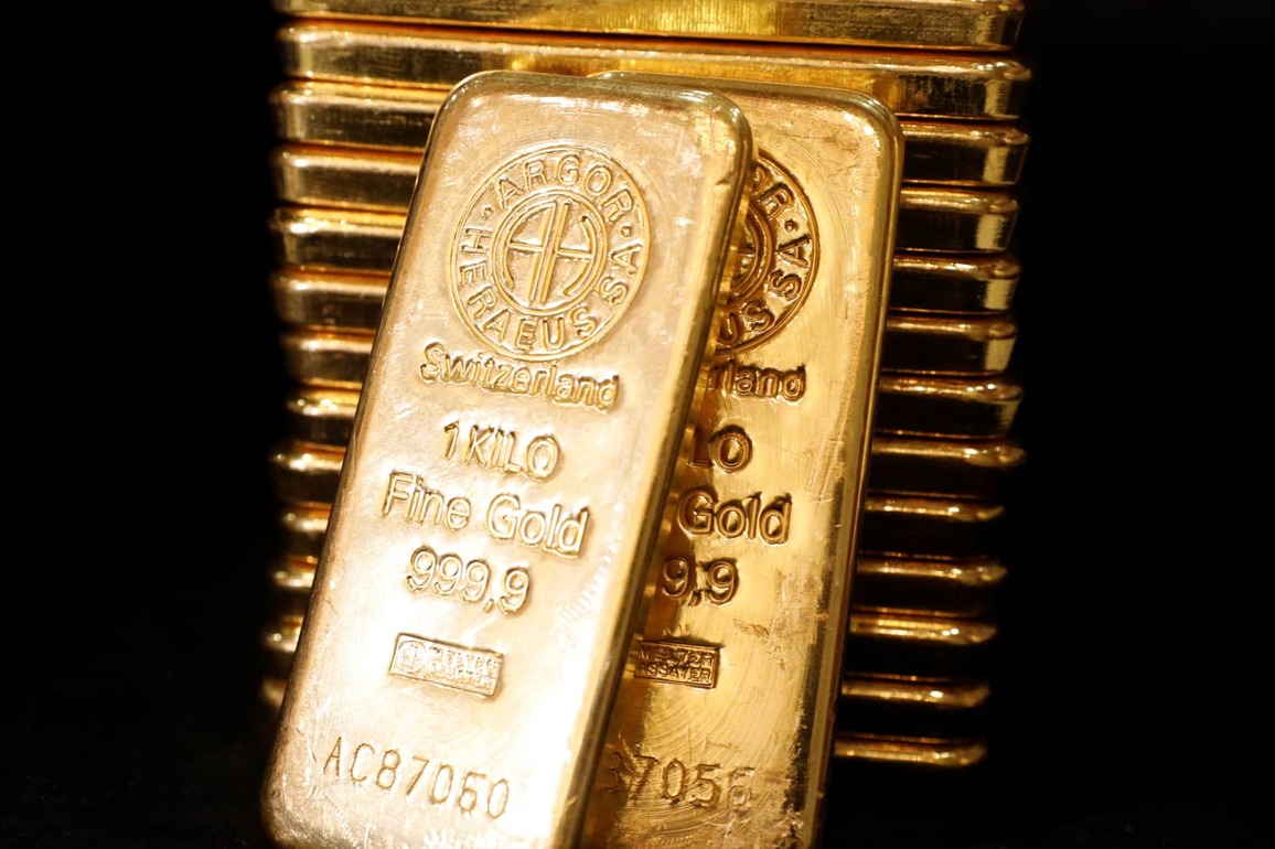 How to trade gold and bitcoin after the big stock market rebound