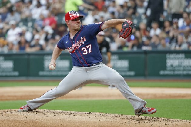 Historic triple play marks Twins' extra-inning win over White Sox