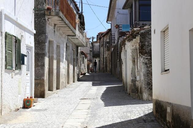 Tourism contributes nearly 12 pct of Portugal's economy in 2024, but growth impact slows
