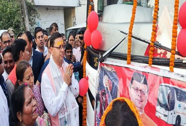 U'khand CM Dhami offers prayers at the Khatu Shyam in Tanakpur