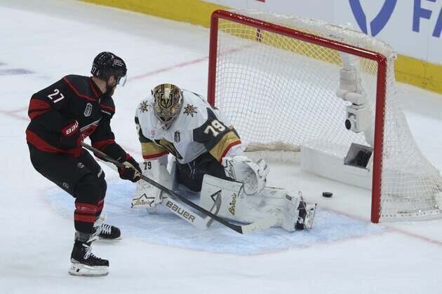 Down 1-0, Hurricanes prepared for long series against Golden Knights