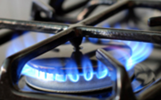 UK inflation rises to 2.9% amid surge in gas prices