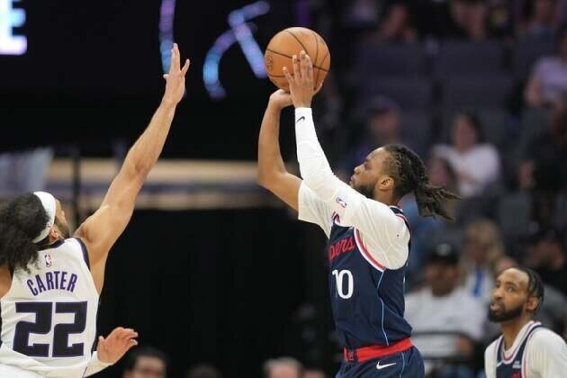 Clippers throttle Kings to move into 8th in Western Conference