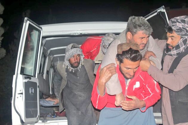 (SpotNews)AFGHANISTAN-EARTHQUAKE-RESCUE