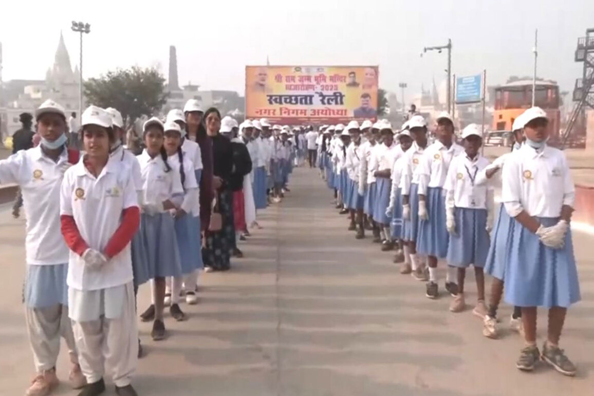 Children lead cleanliness drive in Ayodhya ahead of Ram Janmabhoomi flag hoisting ceremony