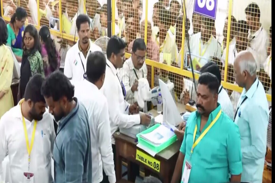 Early Trends: TMC-BJP locked in close fight in West Bengal, DMK edges ahead in Tamil Nadu