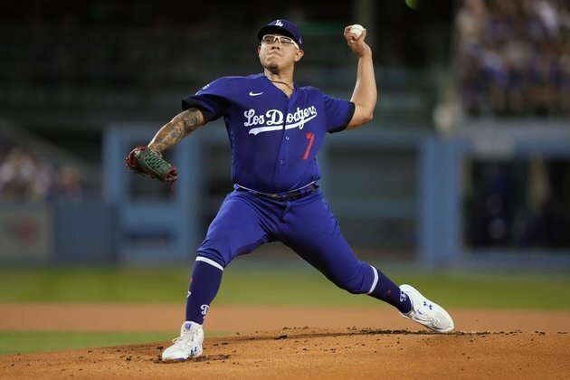 Mookie Betts caps Dodgers' 9th-inning rally vs. D-backs