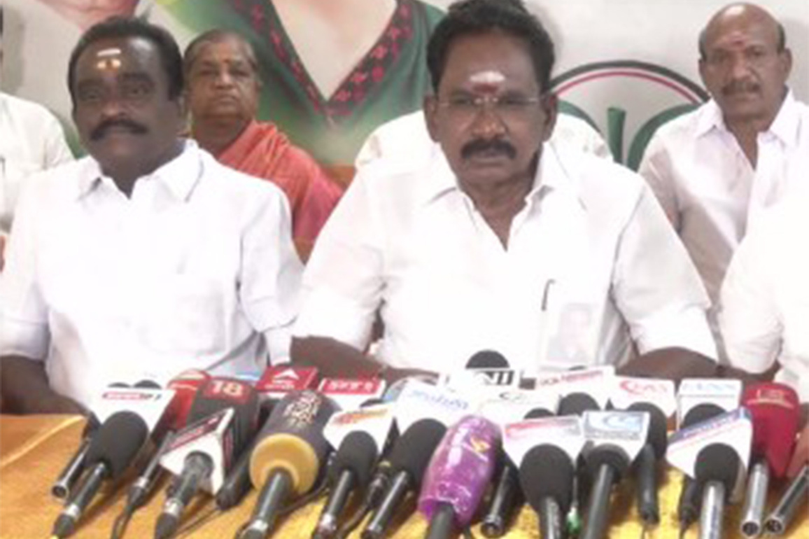 Madurai Road full of potholes, 37 wards face water shortage: AIADMK's Sellur Raju
