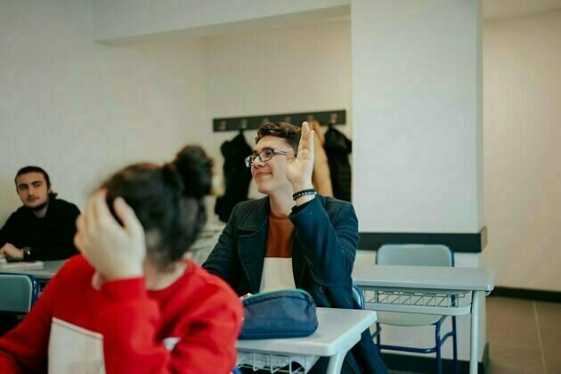 AI can be responsibly integrated into classrooms by answering the 'why' and 'when'