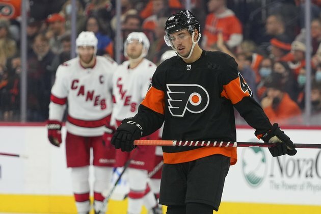 Flopping Flyers aim to halt eight-game skid vs. Avalanche