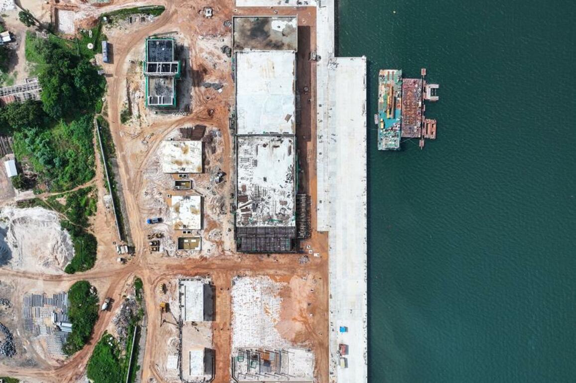 (Hello Africa) Emerging Chinese-built harbor links past, present, and future in Tanzania