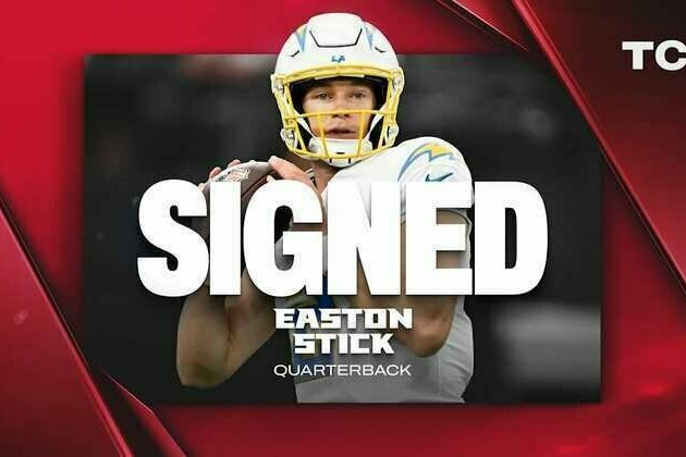 Falcons sign quarterback Easton Stick
