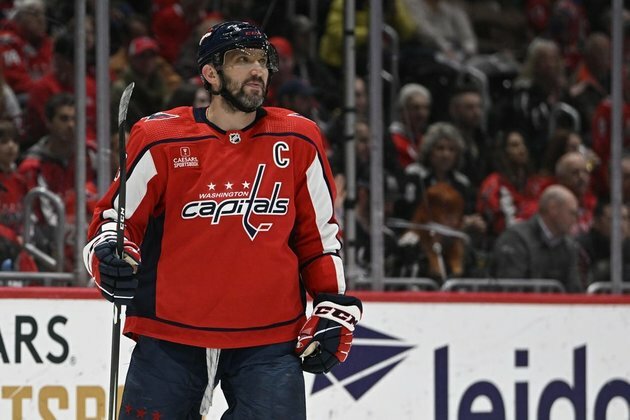 NHL roundup: Alex Ovechkin hits 40 goals for record 13th time