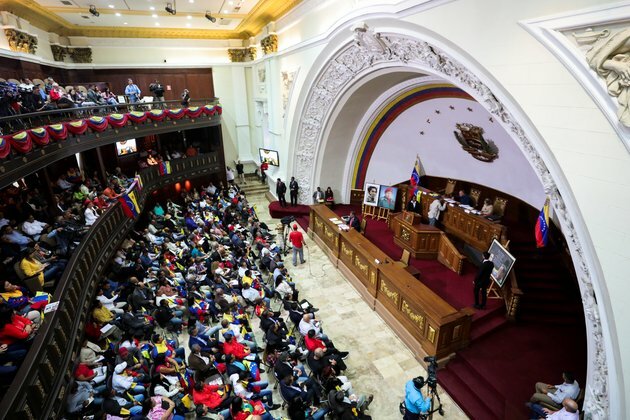 Venezuela Pro-Maduro Legislature to Assess Early Congress Elections