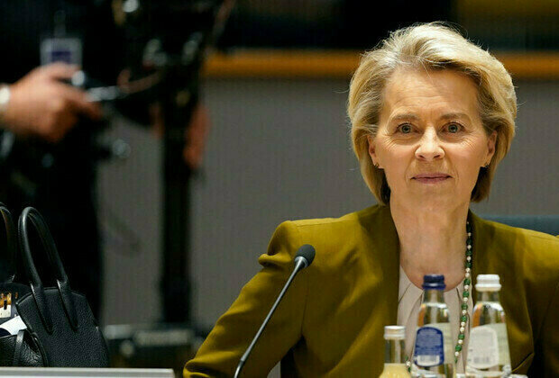 Von der Leyen criticized for skirting EU oversight