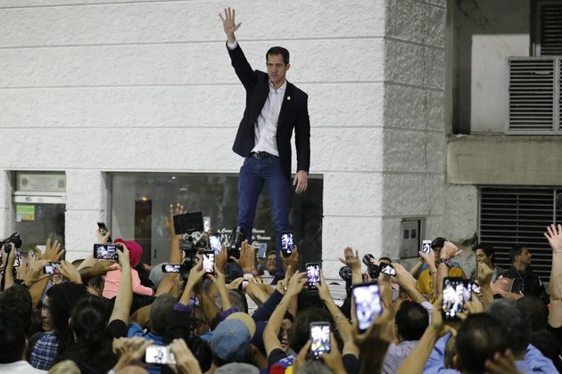 Energized Guaido Returns to Venezuela, Vowing Move Forward
