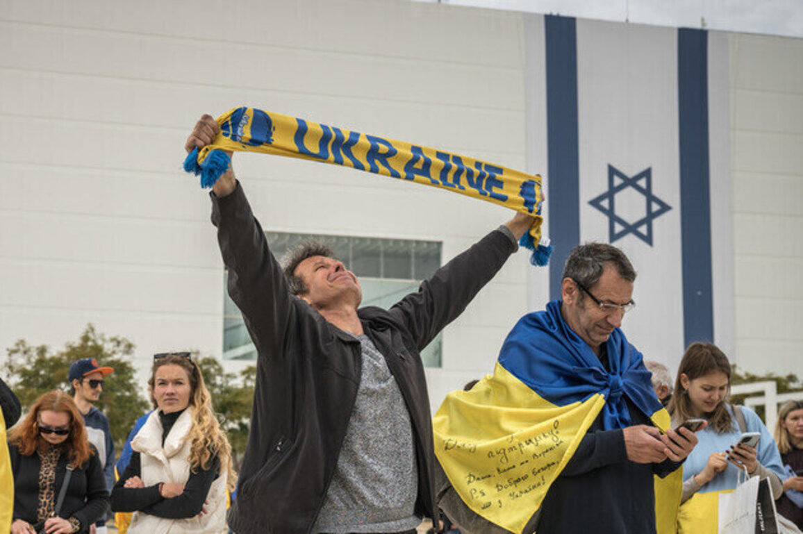 Israel could start deporting Ukrainians next month  Haaretz