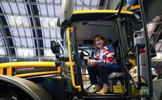 'More chance of scoring a century in the Ashes' - Shadow Defra Secretary dismisses Reform defection odds