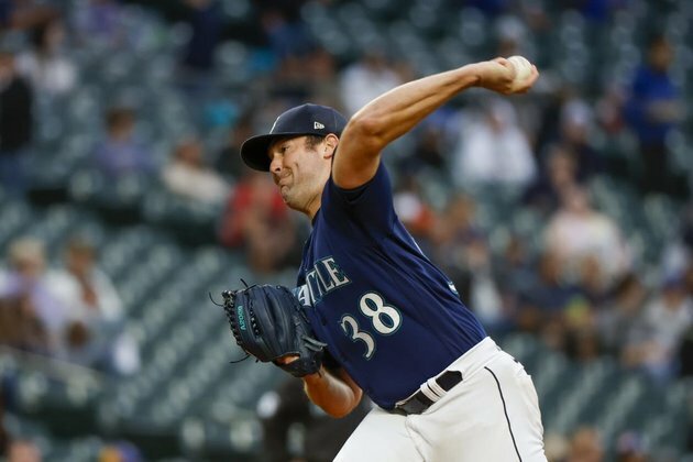 Mariners throw combined one-hitter, blank Orioles