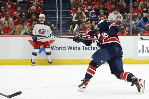 Alex Ovechkin scores 750th goal as Caps defeat Jackets