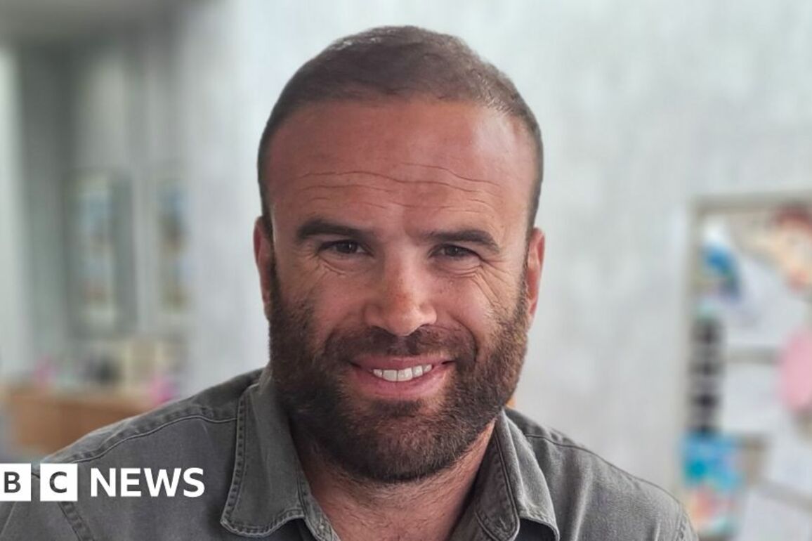 Wales and Lions rugby star Jamie Roberts to become doctor