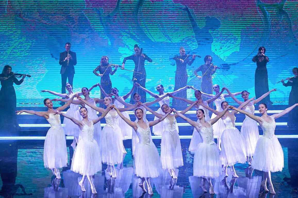 (SP)RUSSIA-KALININGRAD-CHINA RUSSIA SUMMER YOUTH GAMES