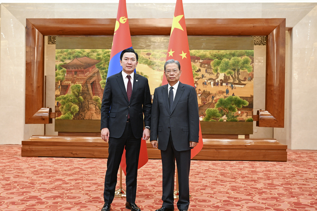 CHINA-BEIJING-ZHAO LEJI-MONGOLIAN PEOPLE'S PARTY DELEGATION-MEETING (CN)