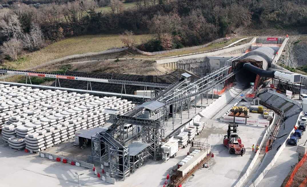 Webuild’s excavation of the Rocchetta Tunnel is progressing at full speed, having dug the first 4km